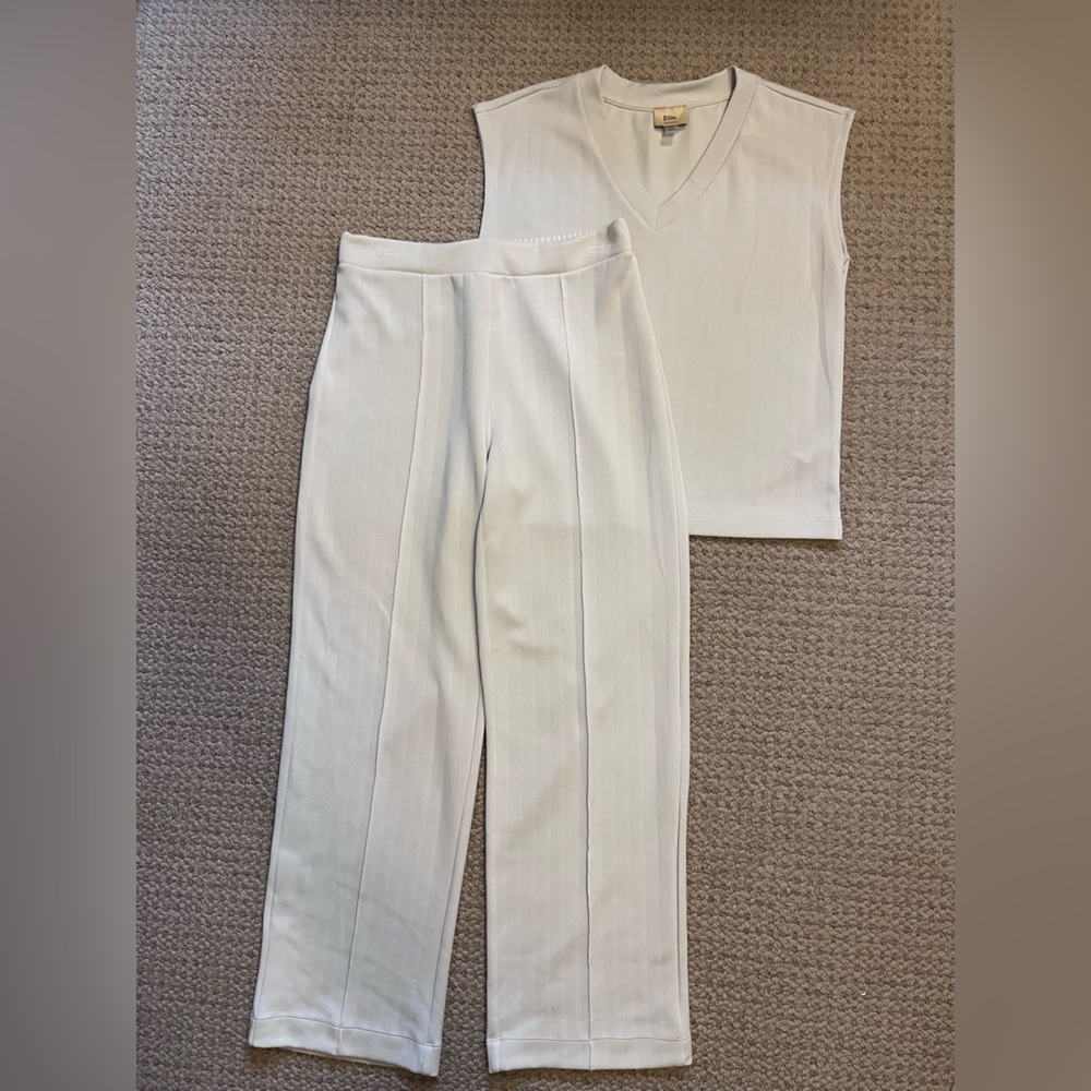 Elie Tahari Cream Sleeveless Top and Pants Set size small